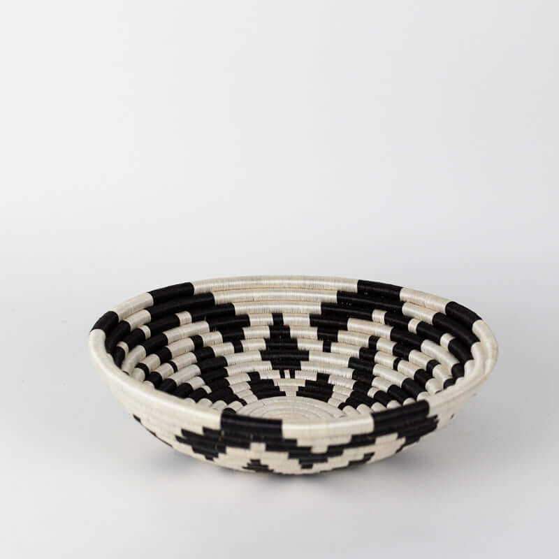 Black and White Woven Bowls | Artisan Wall Plates | Handwoven Wall Trays