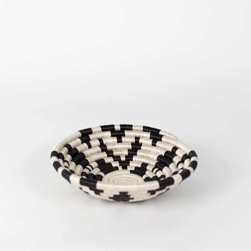Black and White Woven Bowls | Artisan Wall Plates | Handwoven Wall Trays