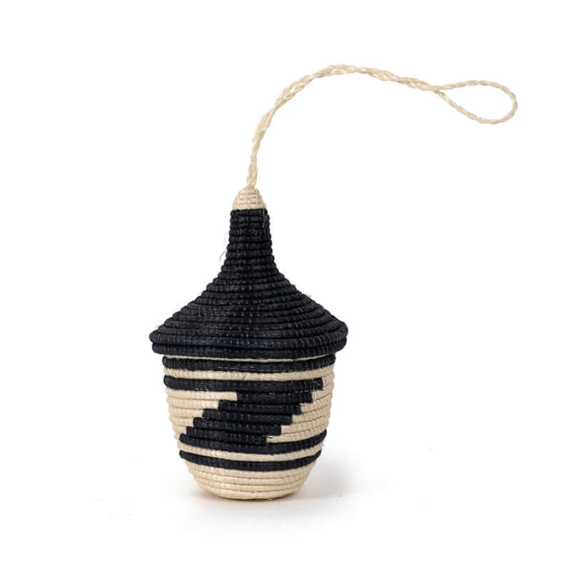 Miniature Basket Ornament | Artisanal Christmas Tree Décor