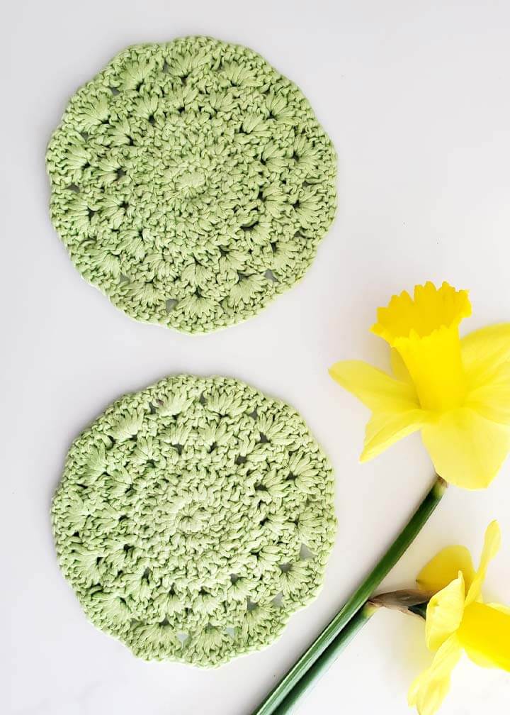 Green Crochet Coaster – Handmade – Set of 2 or 4 | 100% cotton coaster